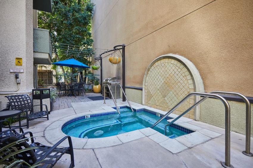 Beverly Hills Gem 1 Bedroom Apt With Parking 218 Лос-Анджелес Экстерьер фото